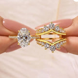 Stunning 2 PCS 4.0Ct Oval Cut Bridal Set