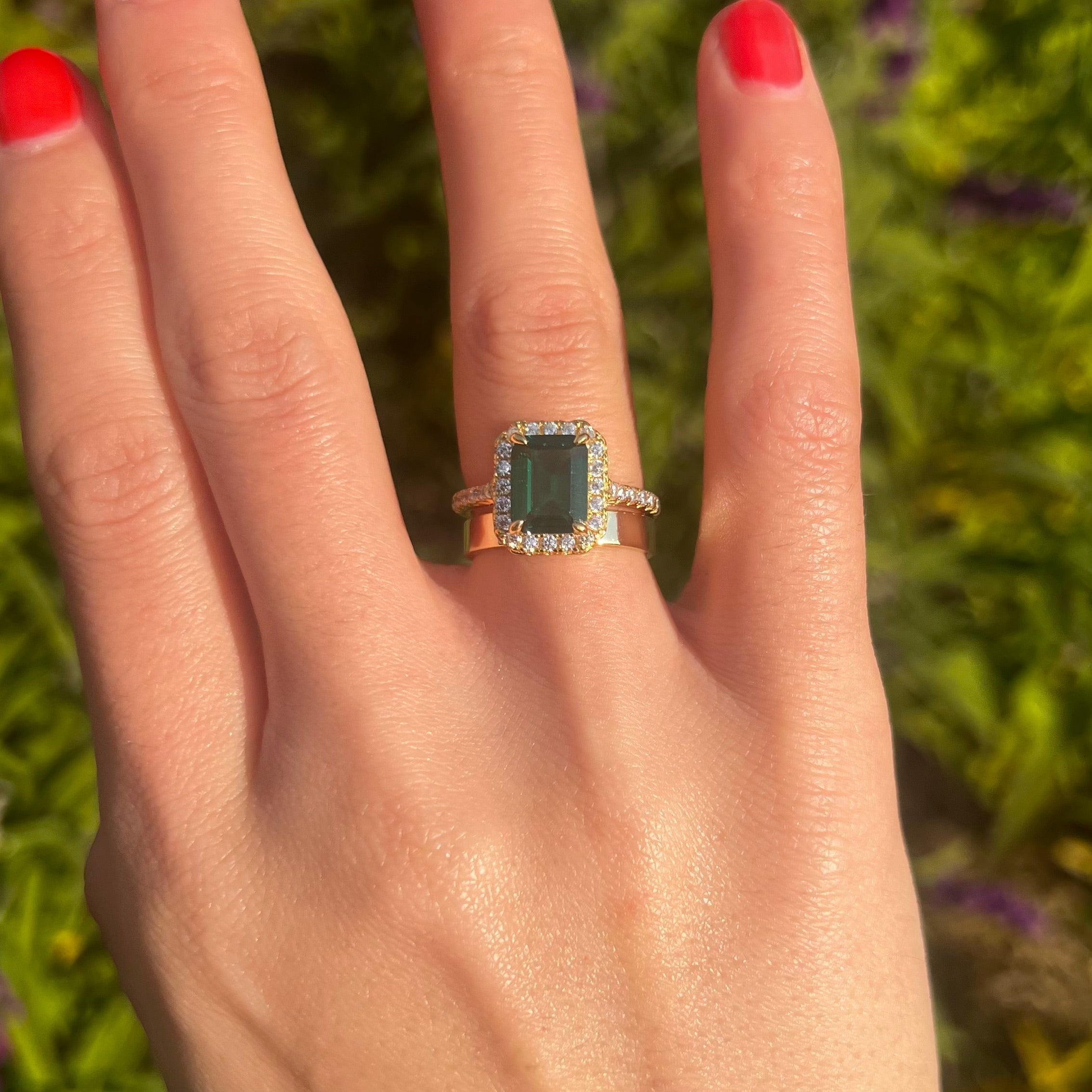 2 Pcs Green Emerald Cut Halo Design Bridal Sets In Golden Tone